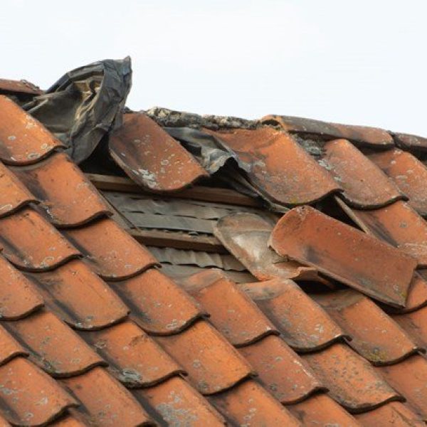 Dakrepartiedirect stormschade Dakrepartiedirect stormschade